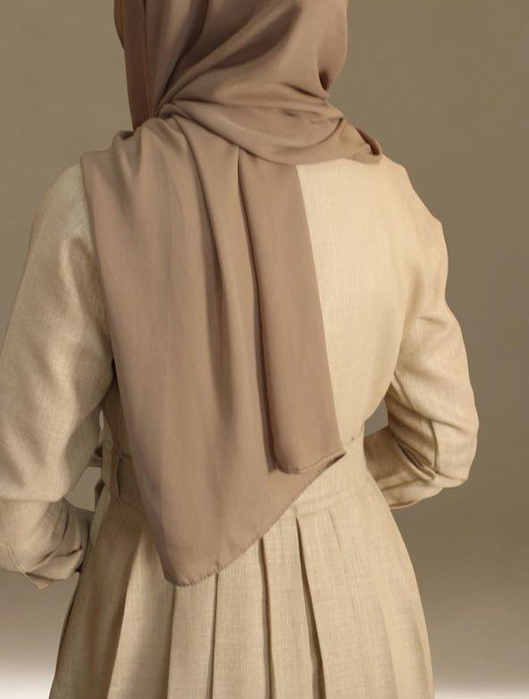 Lantern Boutique — back detail with draped hijab